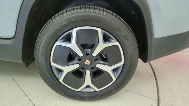 Used 2024 Rivian R1T Adventure image 60