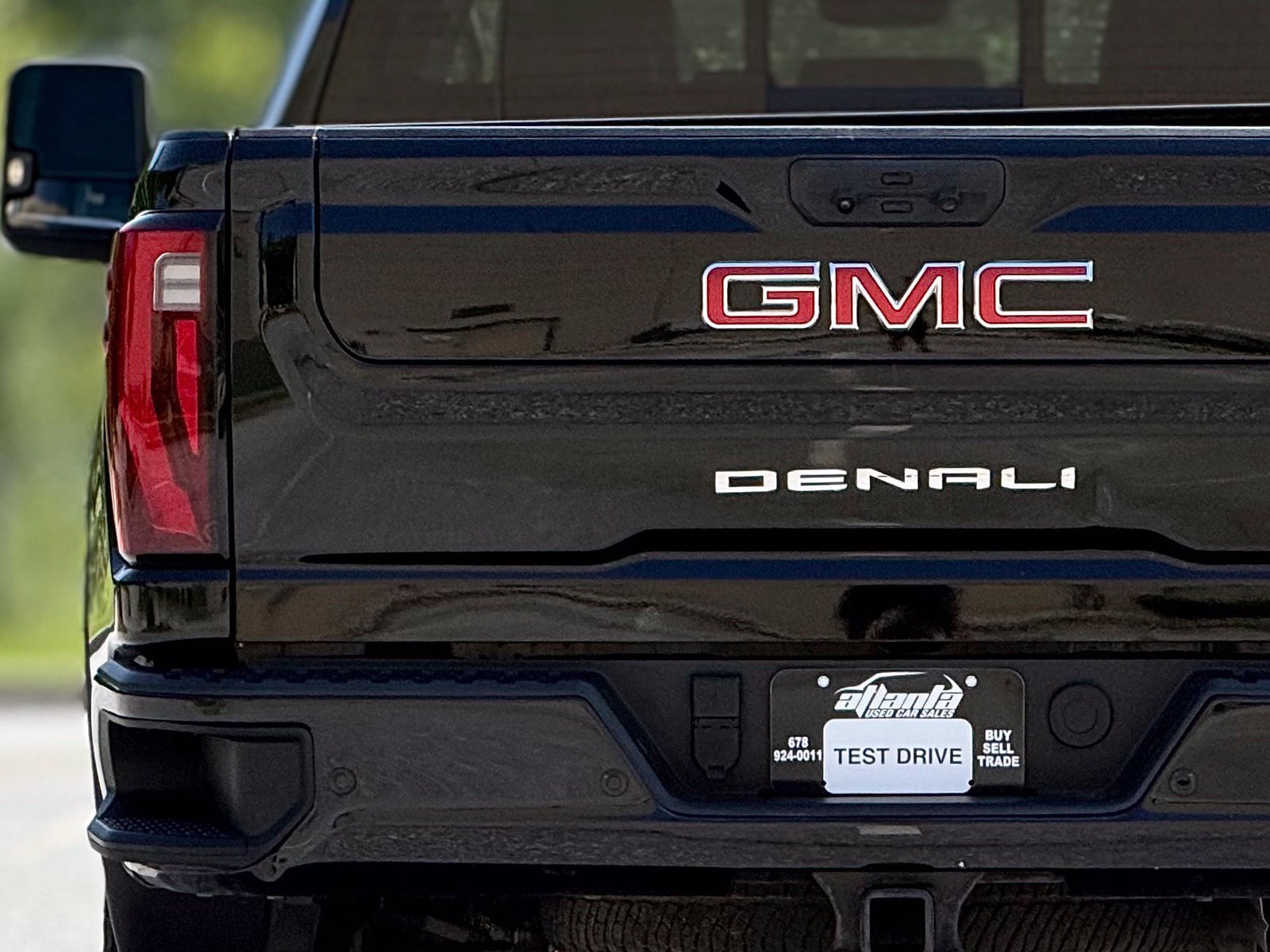 Used 2025 GMC Sierra 2500 Denali w/ Denali Reserve Package AWD/4WD image 16