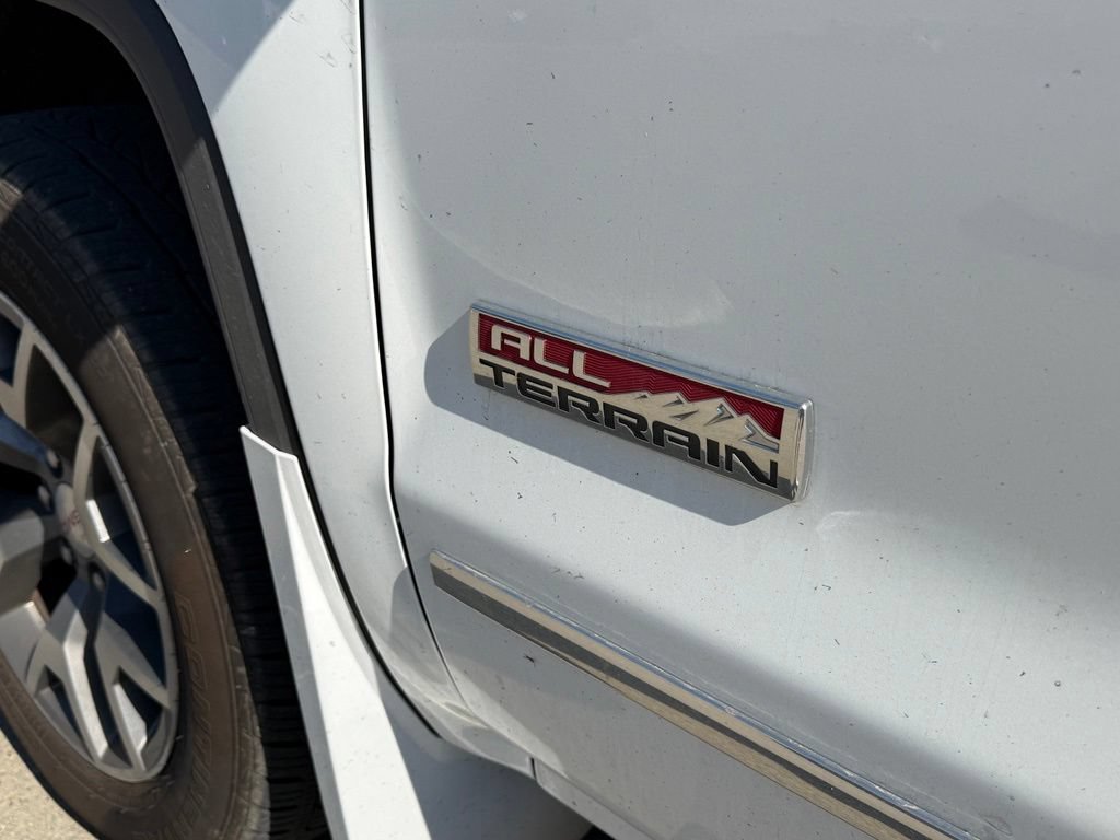 Used 2016 GMC Sierra 1500 SLT w/ All-Terrain Package AWD/4WD image 12