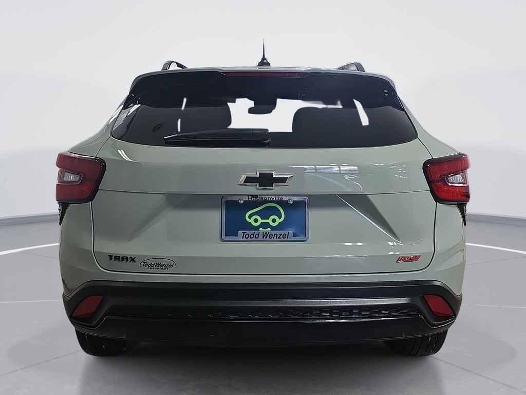 Certified 2024 Chevrolet Trax RS w/ Driver Confidence Package image 5