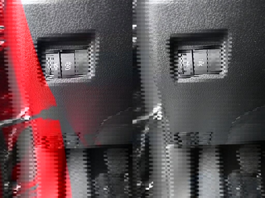 New 2025 Toyota RAV4 LE image 23