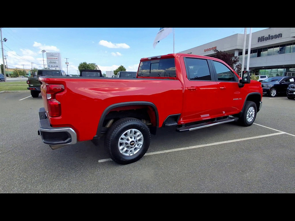 Used 2026 Chevrolet Silverado 2500 LT AWD/4WD image 8