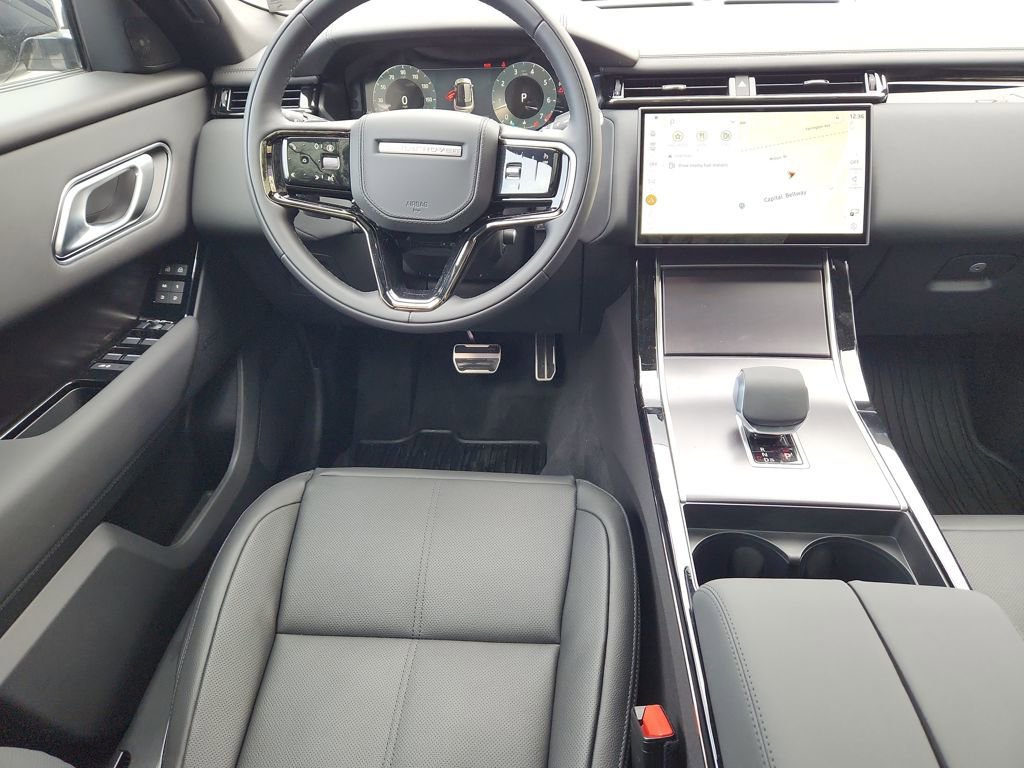 New 2026 Land Rover Range Rover Velar Dynamic SE AWD/4WD image 4