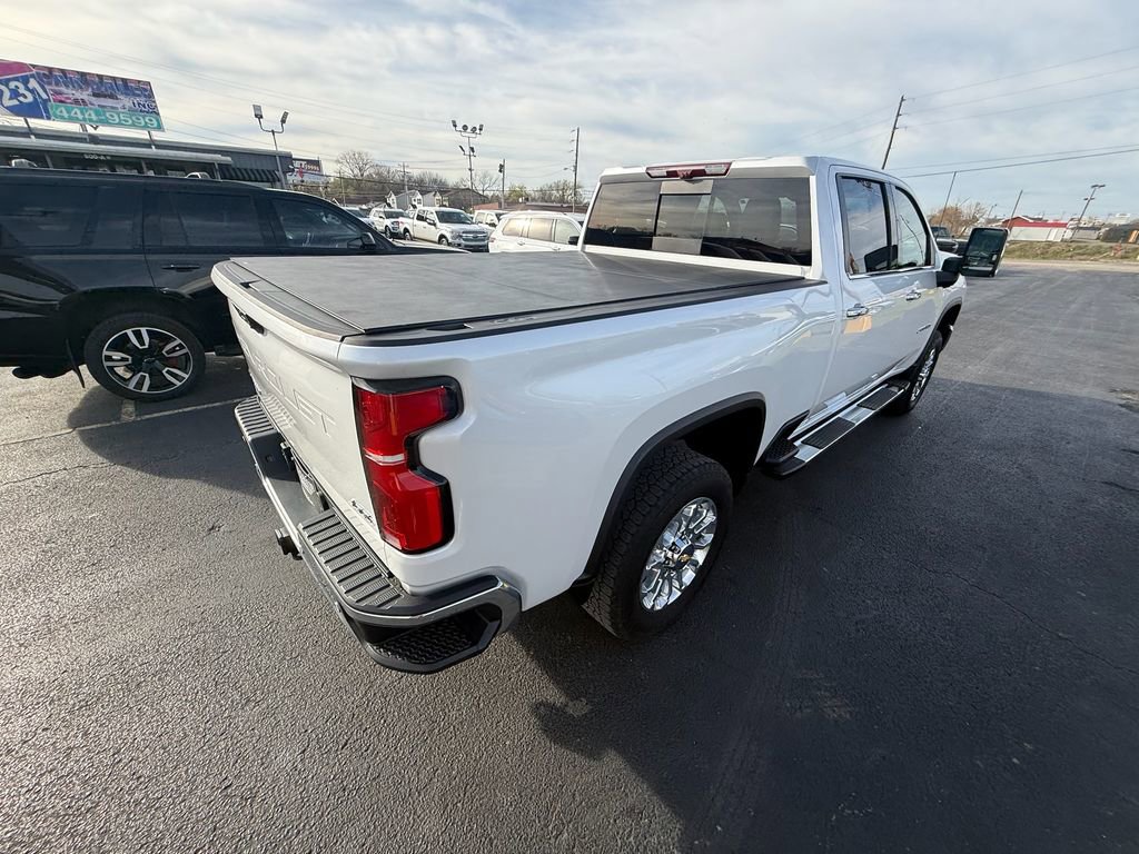 Used 2024 Chevrolet Silverado 2500 LTZ w/ LTZ Premium Package image 3
