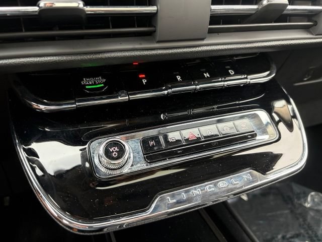 Used 2025 Lincoln Corsair AWD w/ Equipment Group 101A image 32
