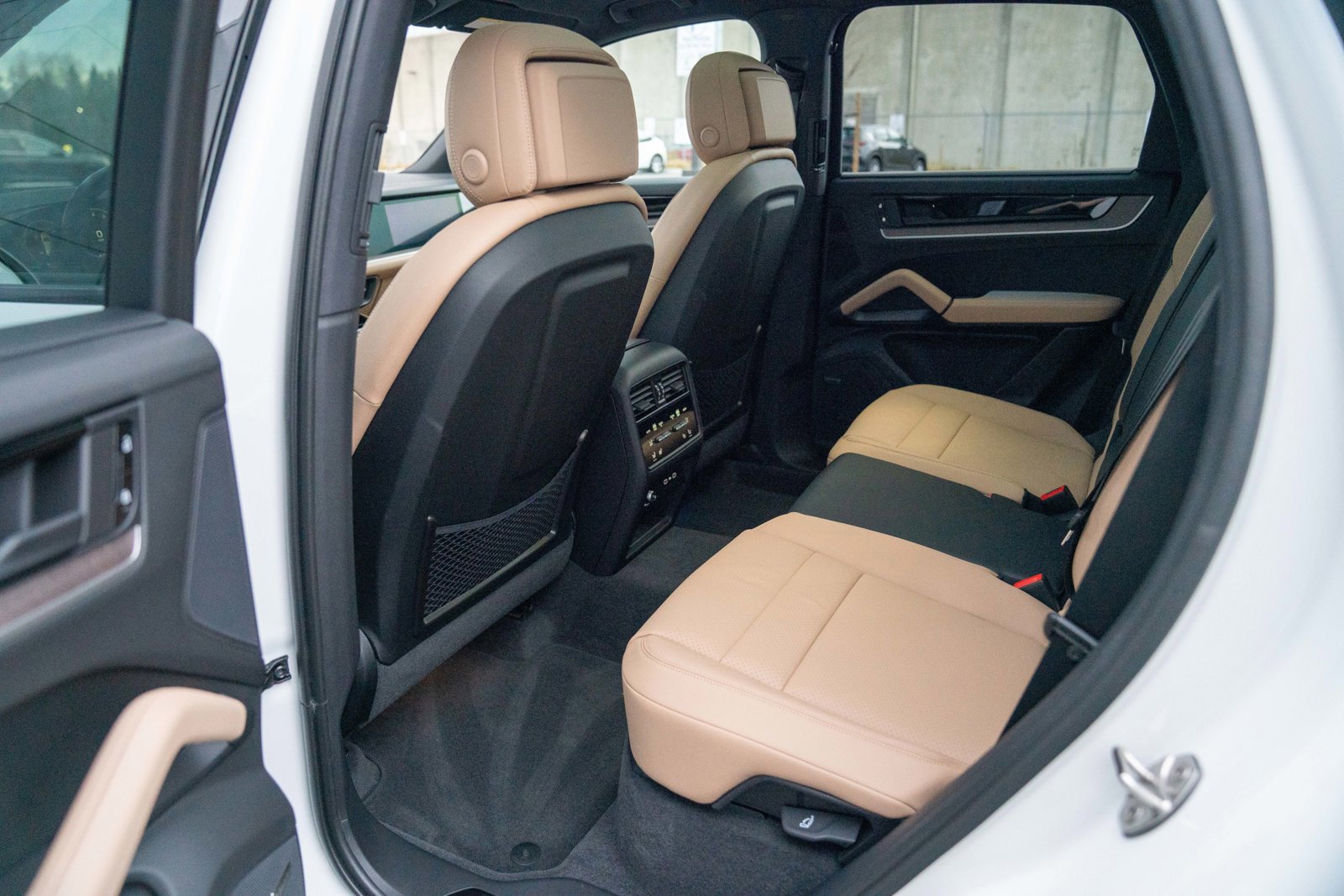 Certified 2026 Porsche Cayenne image 21