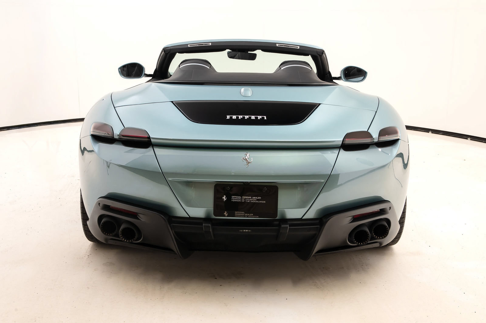 Certified 2025 Ferrari Roma Spider RWD image 10