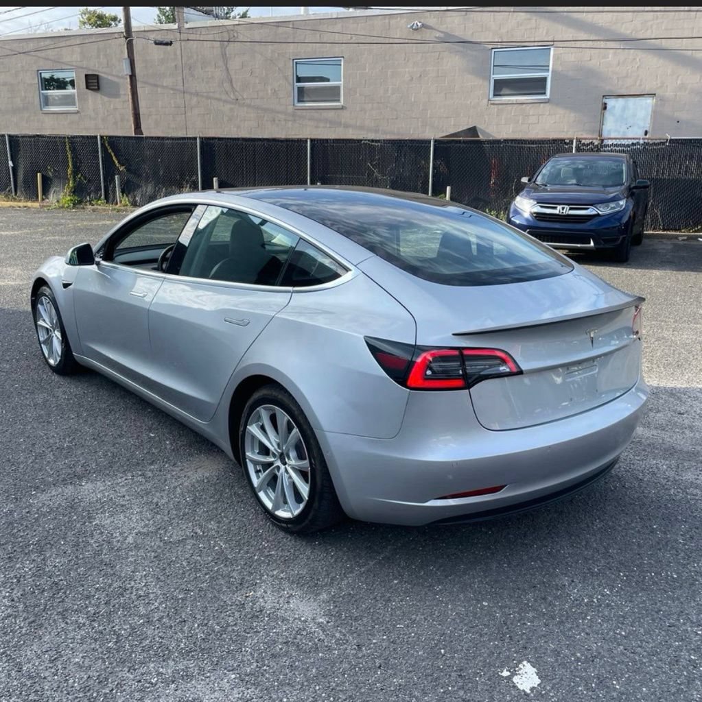 Used 2018 Tesla Model 3 Performance AWD/4WD image 4