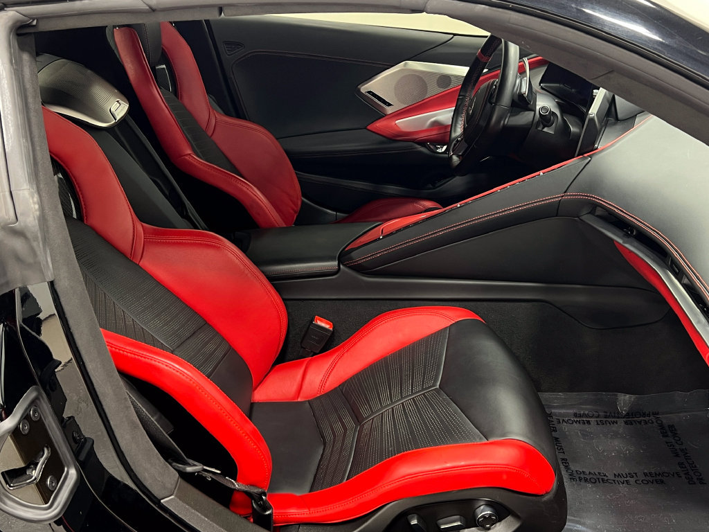 Used 2021 Chevrolet Corvette Stingray Premium Conv w/ Z51 Performance Package RWD image 32