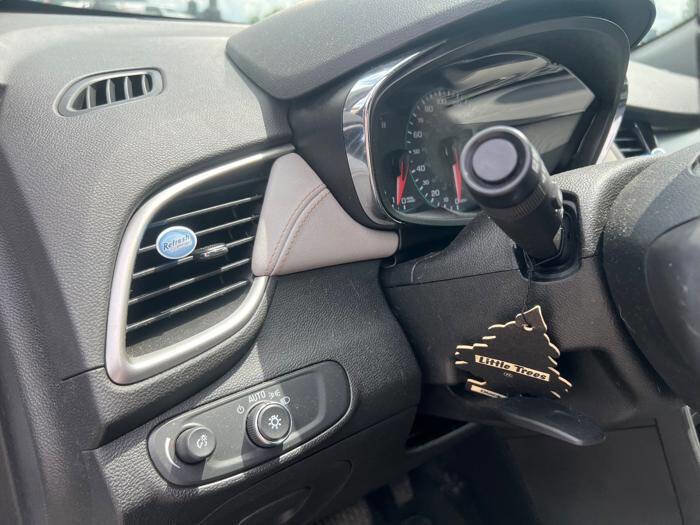 Used 2017 Chevrolet Trax LT w/ LT Convenience Package FWD image 47