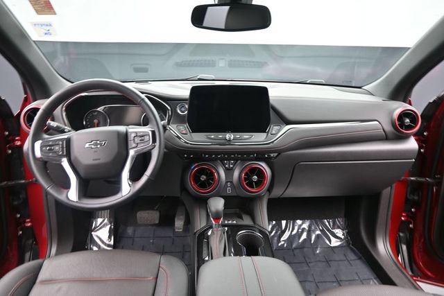 Used 2024 Chevrolet Blazer RS w/ Enhanced Convenience Package AWD/4WD image 10