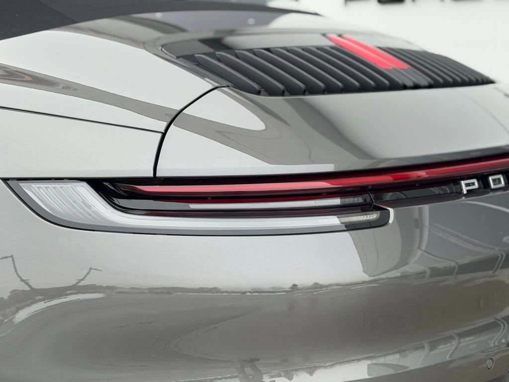 Certified 2022 Porsche 911 Carrera S image 18