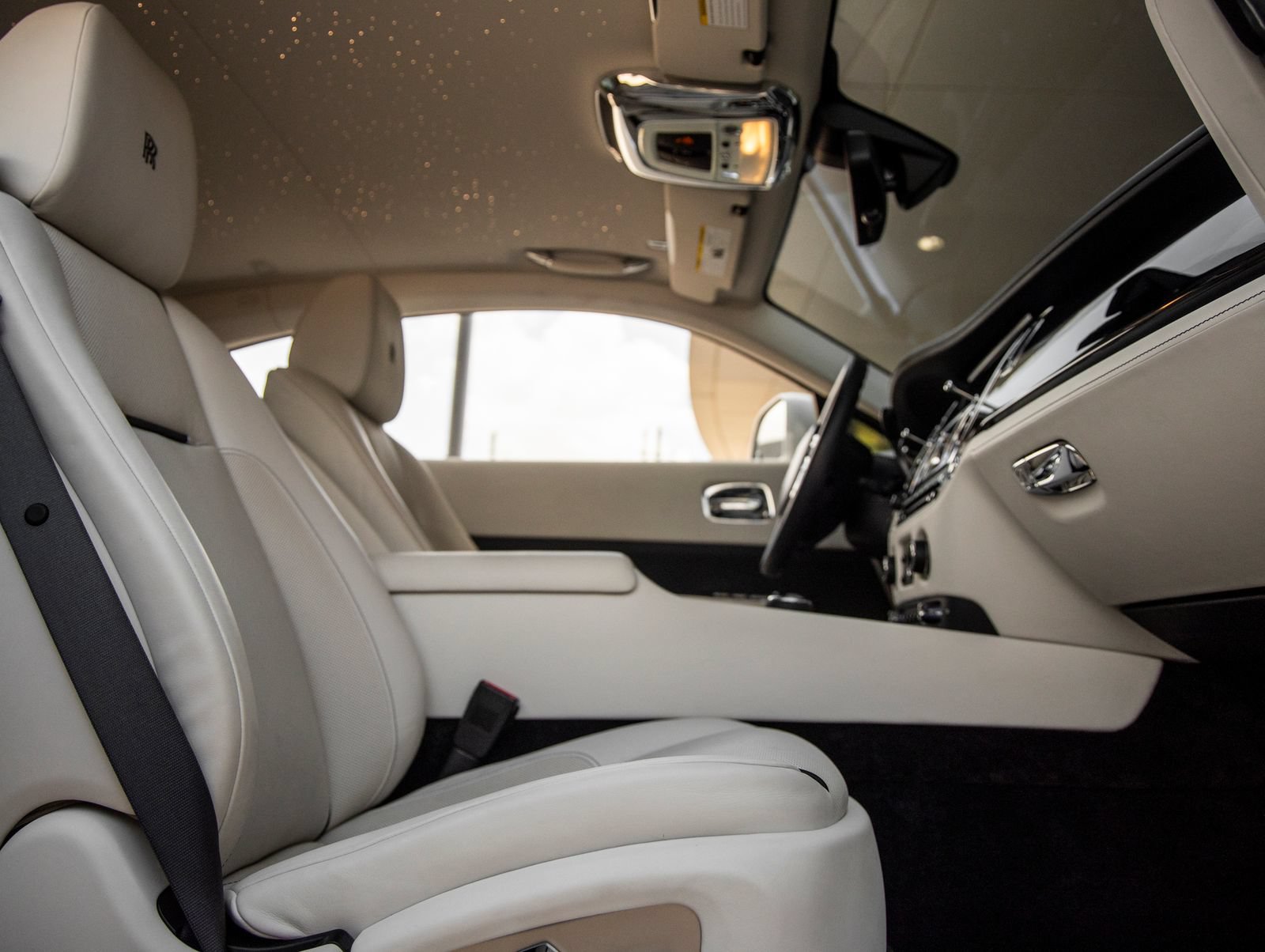 Used 2018 Rolls-Royce Wraith RWD image 43