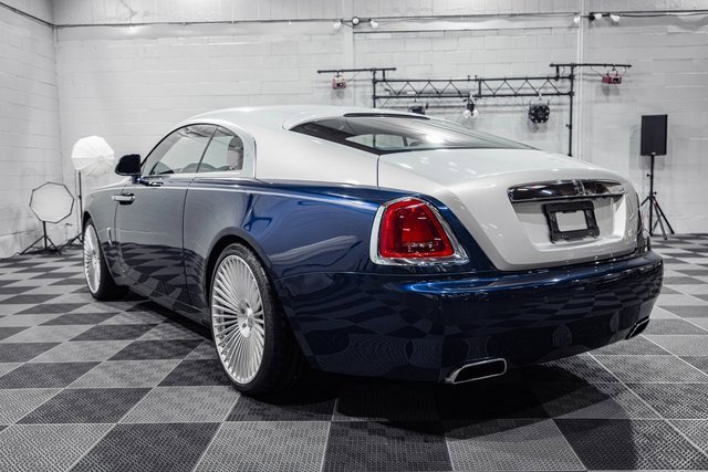 Used 2014 Rolls-Royce Wraith image 7