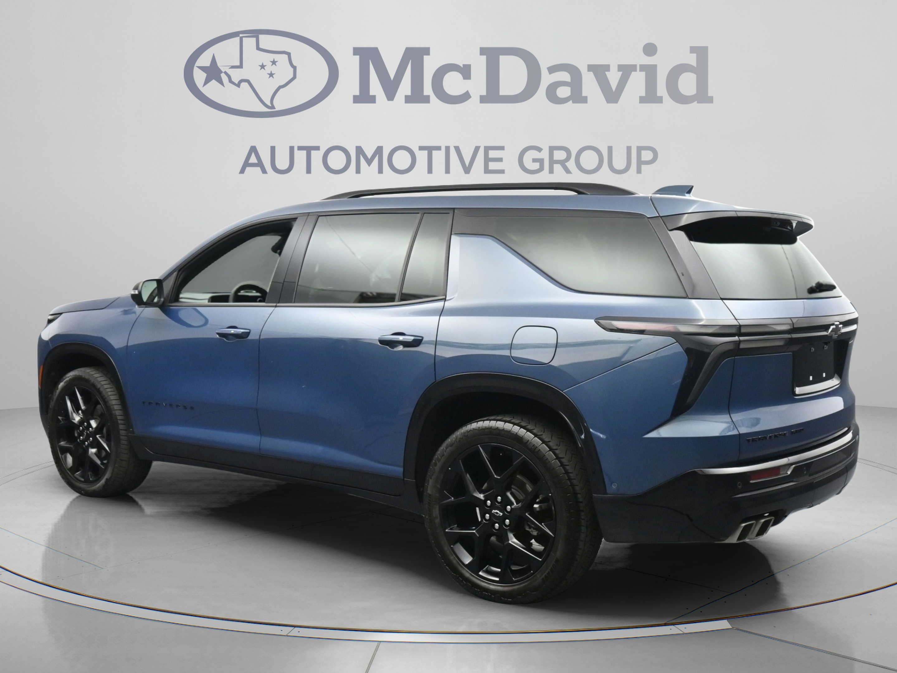 Used 2025 Chevrolet Traverse RS w/ LPO, Cargo Package AWD/4WD image 6