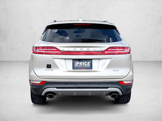 Used 2017 Lincoln MKC Reserve FWD image 4