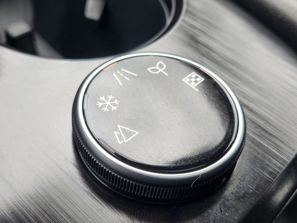 Used 2022 Nissan Rogue Platinum w/ Head-Up Display Package image 25