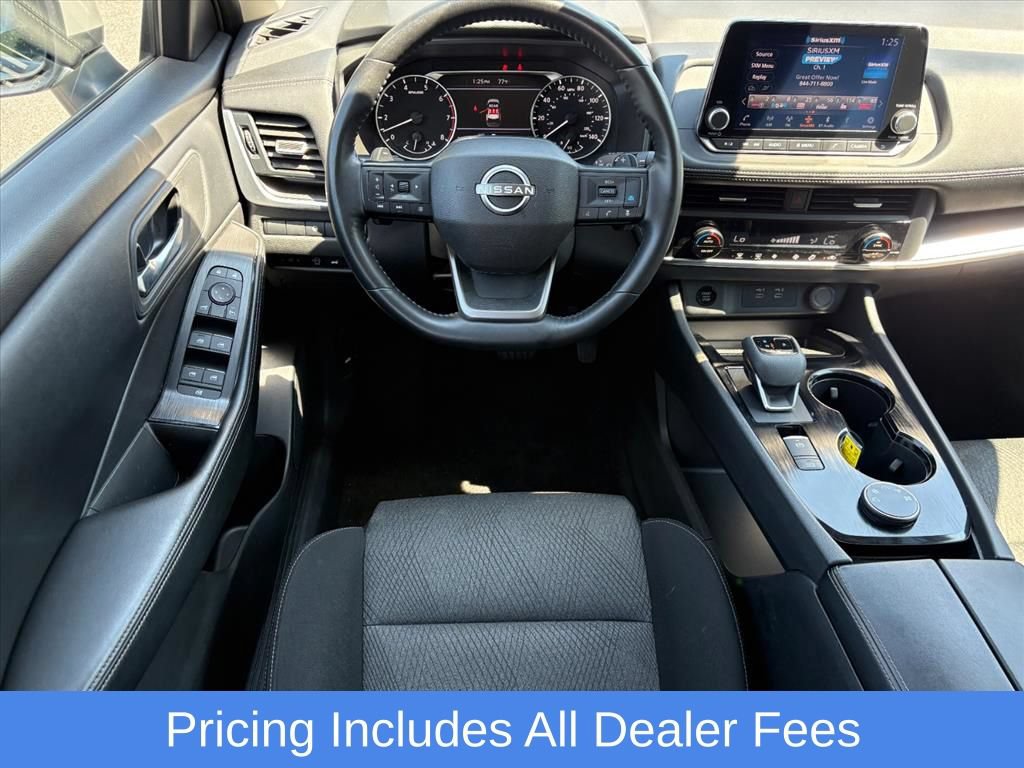 Used 2025 Nissan Rogue SV AWD/4WD image 22