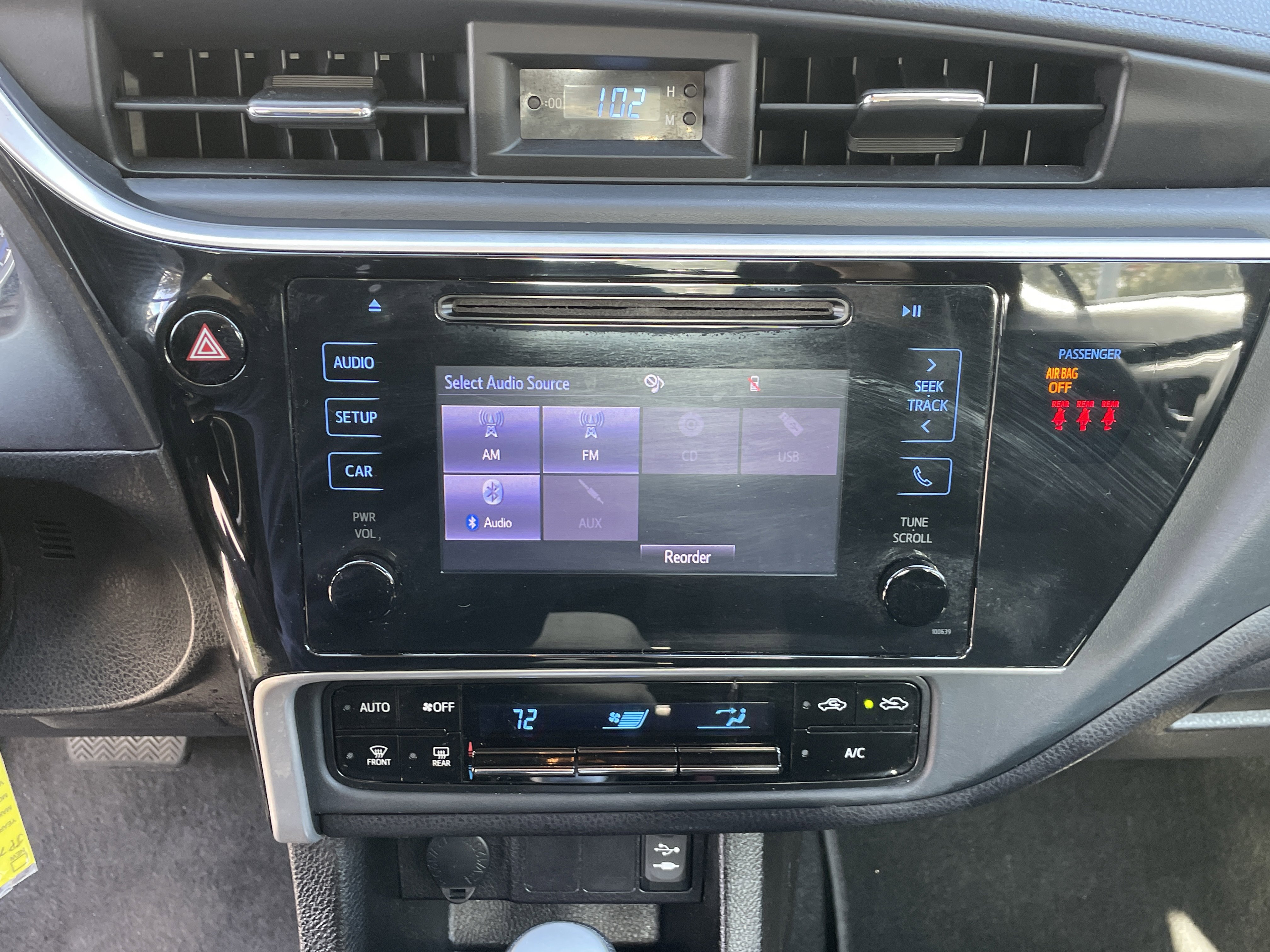Used 2018 Toyota Corolla L image 20