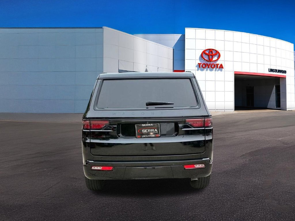 Used 2024 Jeep Wagoneer Series II w/ Convenience Group I AWD/4WD image 13