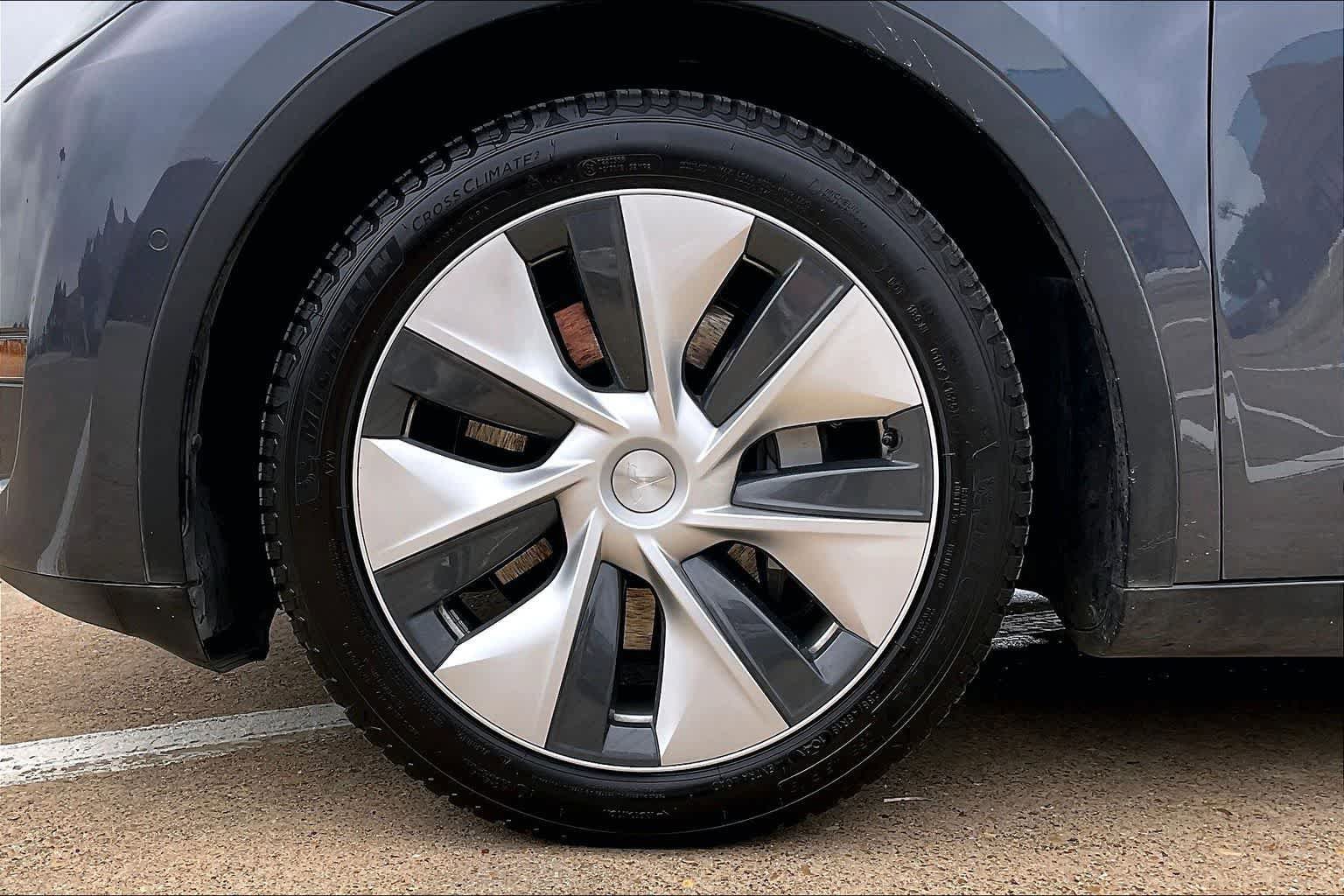 Used 2021 Tesla Model Y Long Range AWD/4WD image 8