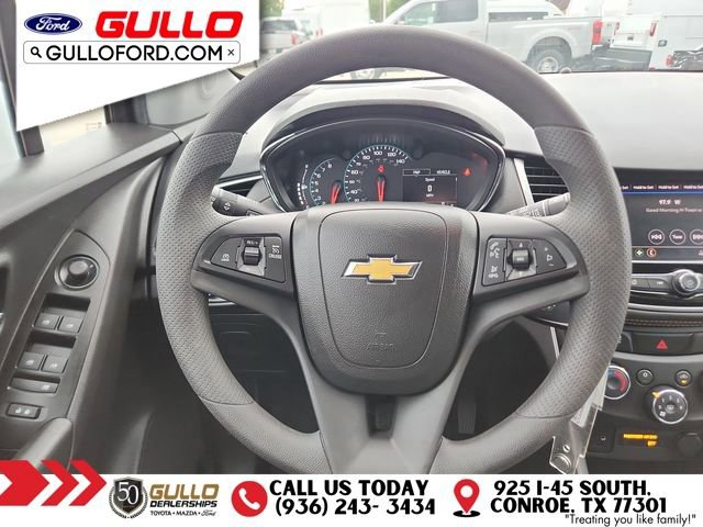 Used 2022 Chevrolet Trax LS w/ Tint and Cruise Package FWD image 12