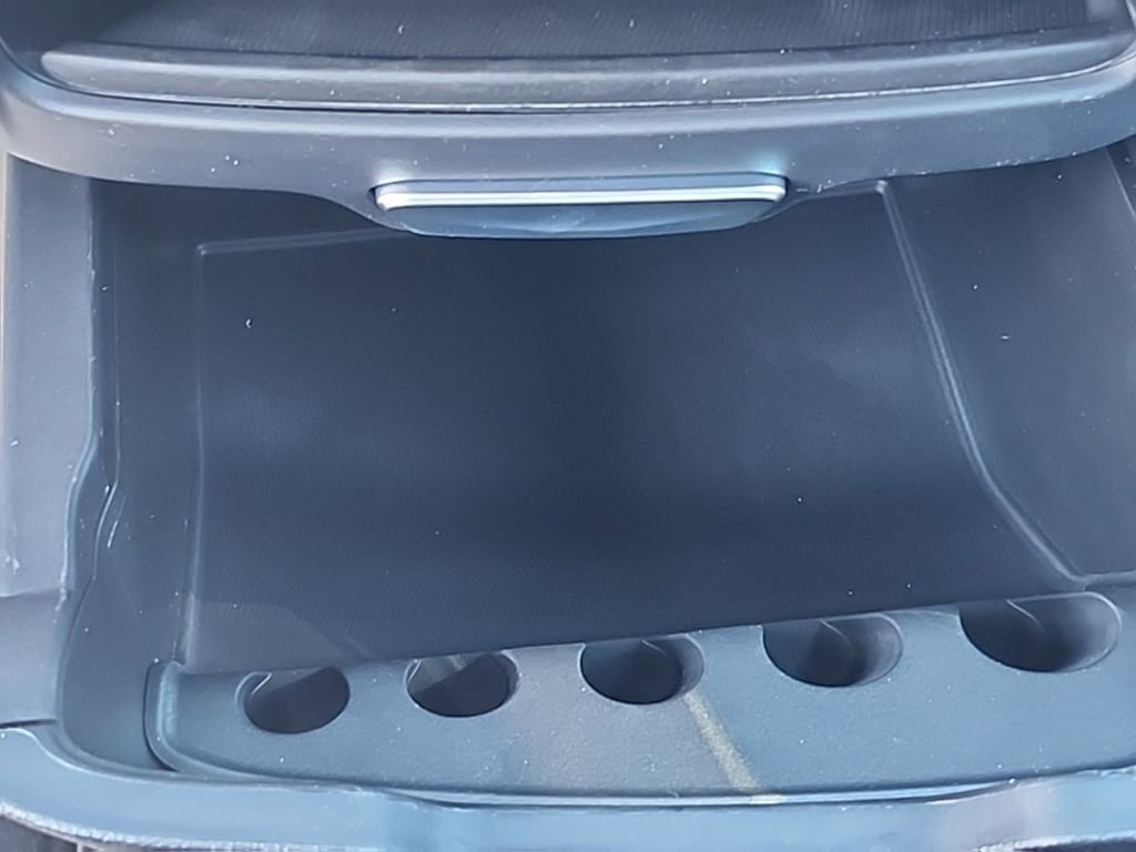 New 2026 Chrysler Pacifica Select image 9