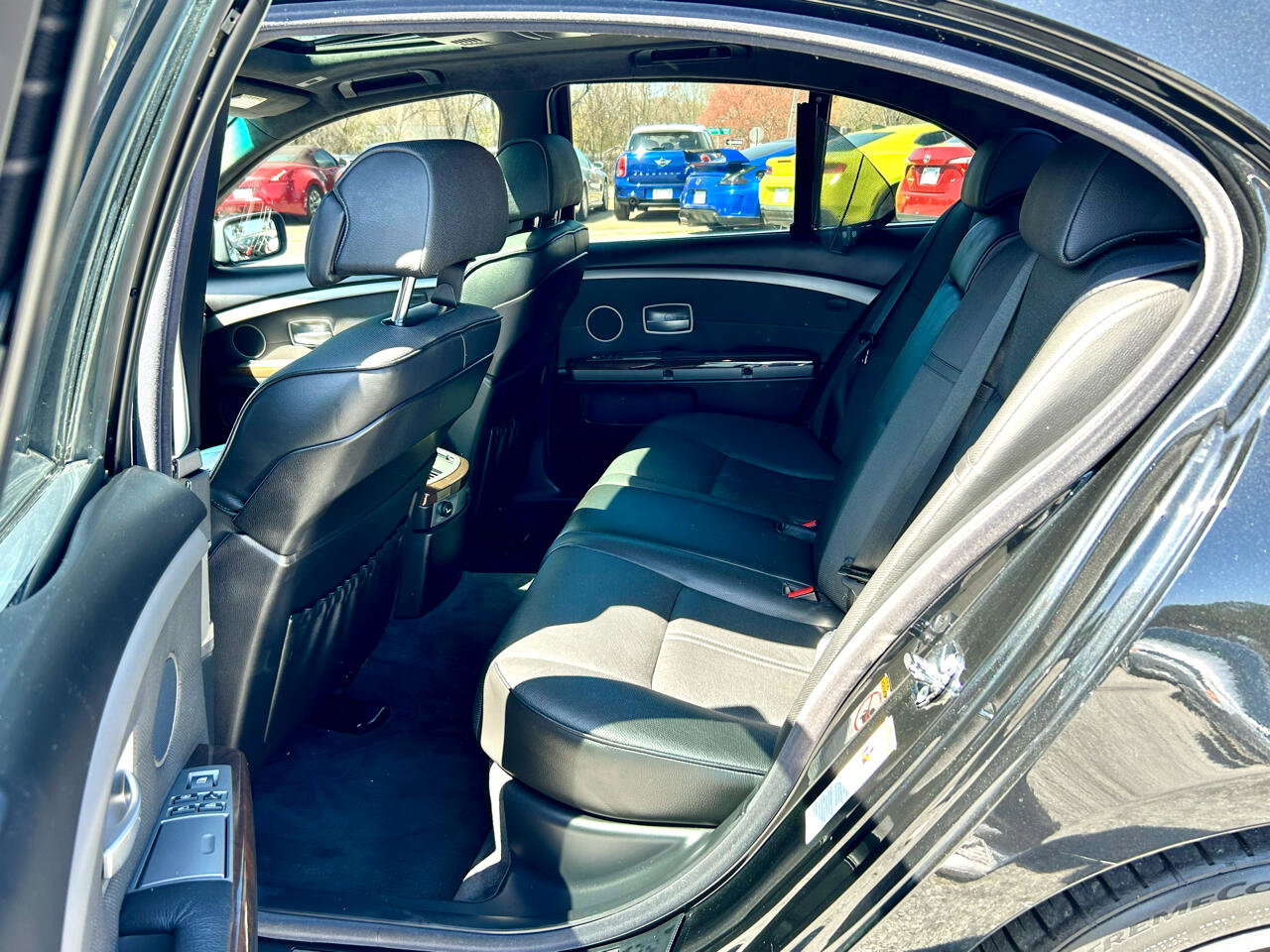 Used 2005 BMW 760i image 16