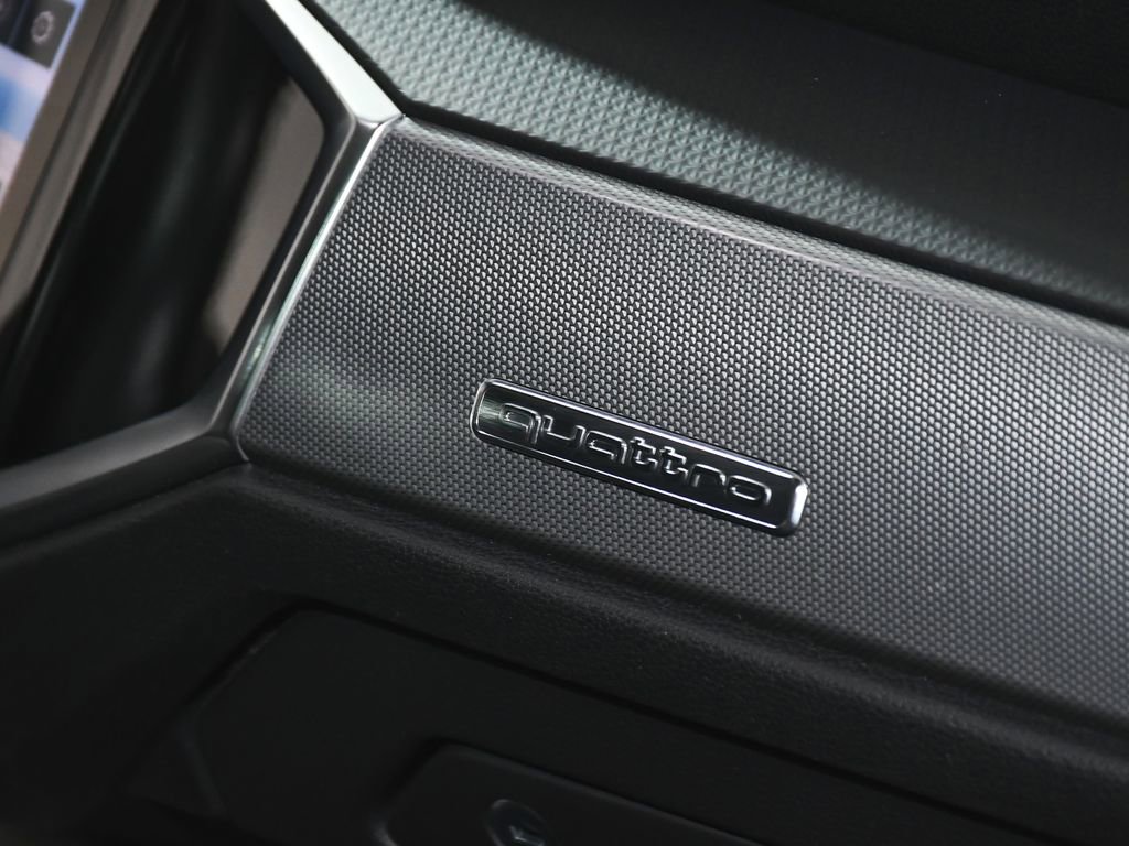 Used 2020 Audi Q3 2.0T Premium Plus w/ Premium Plus Package image 54