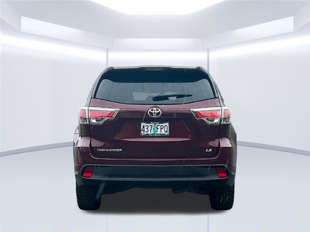 Used 2014 Toyota Highlander LE FWD image 6