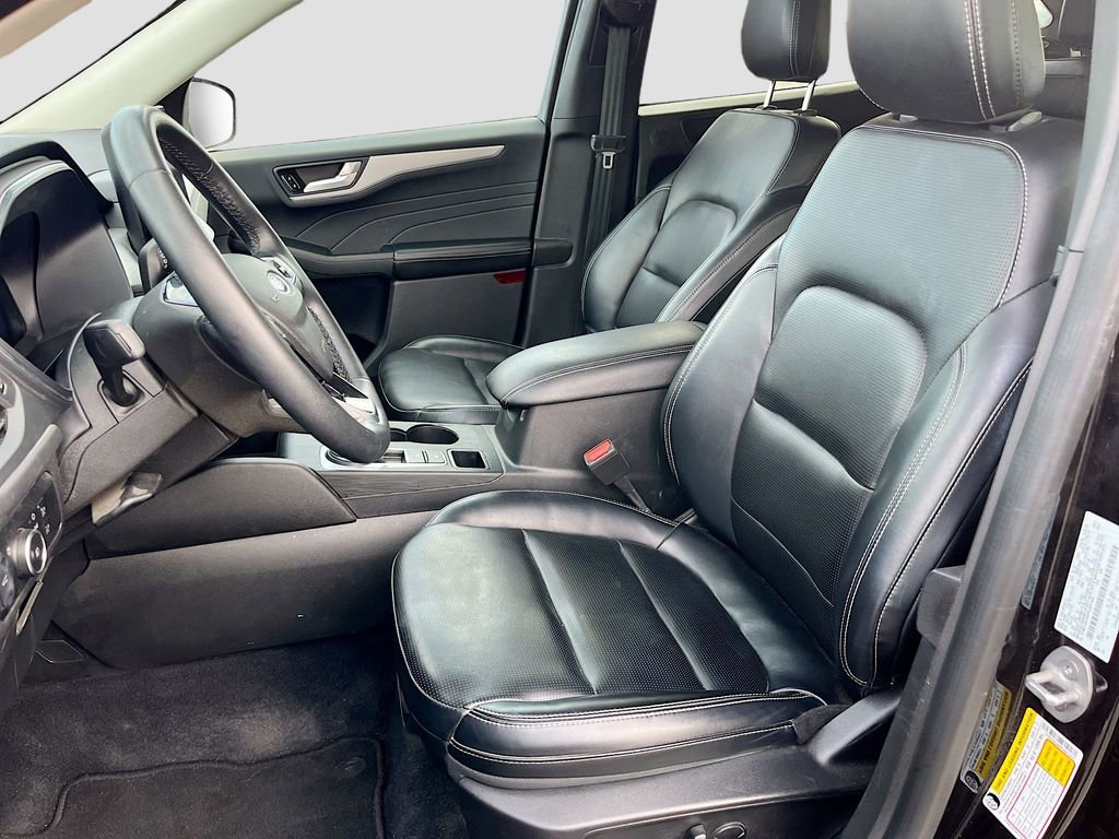 Used 2023 Ford Escape Platinum image 21