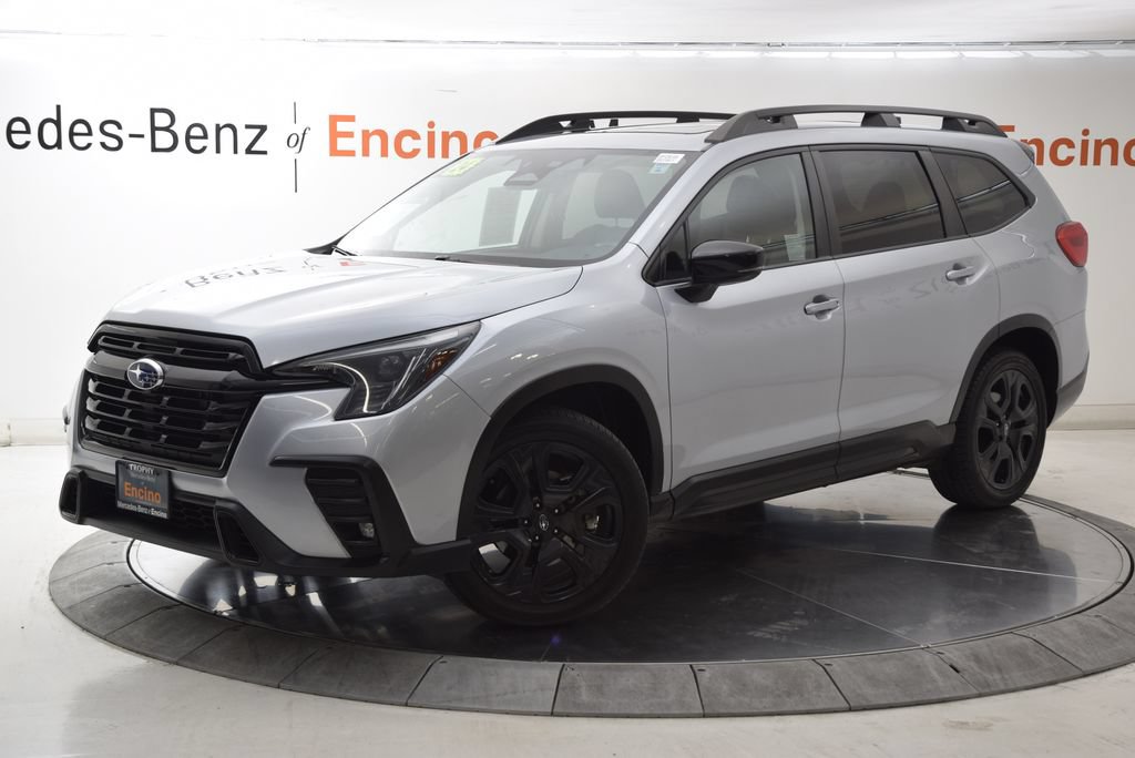 Used 2024 Subaru Ascent Onyx Edition AWD/4WD image 2