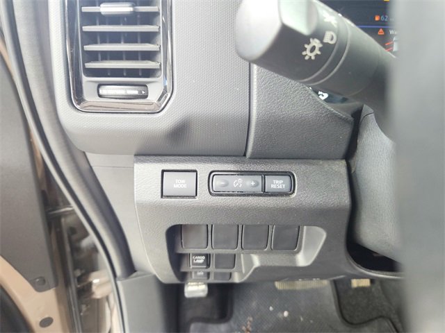 Used 2024 Nissan Frontier Pro-X image 21