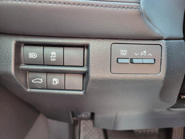 Used 2019 Toyota Avalon XLE w/ Moonroof Package FWD image 18