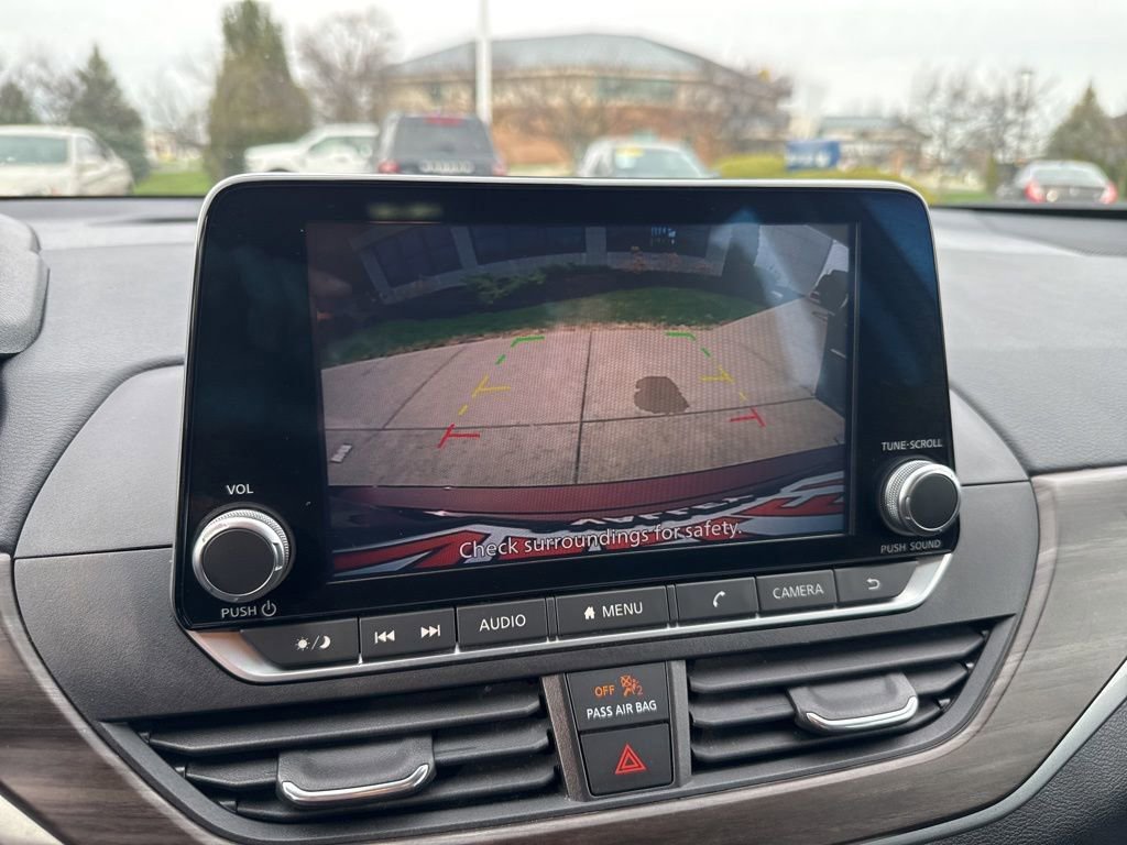 Used 2024 Nissan Altima 2.5 SV image 17