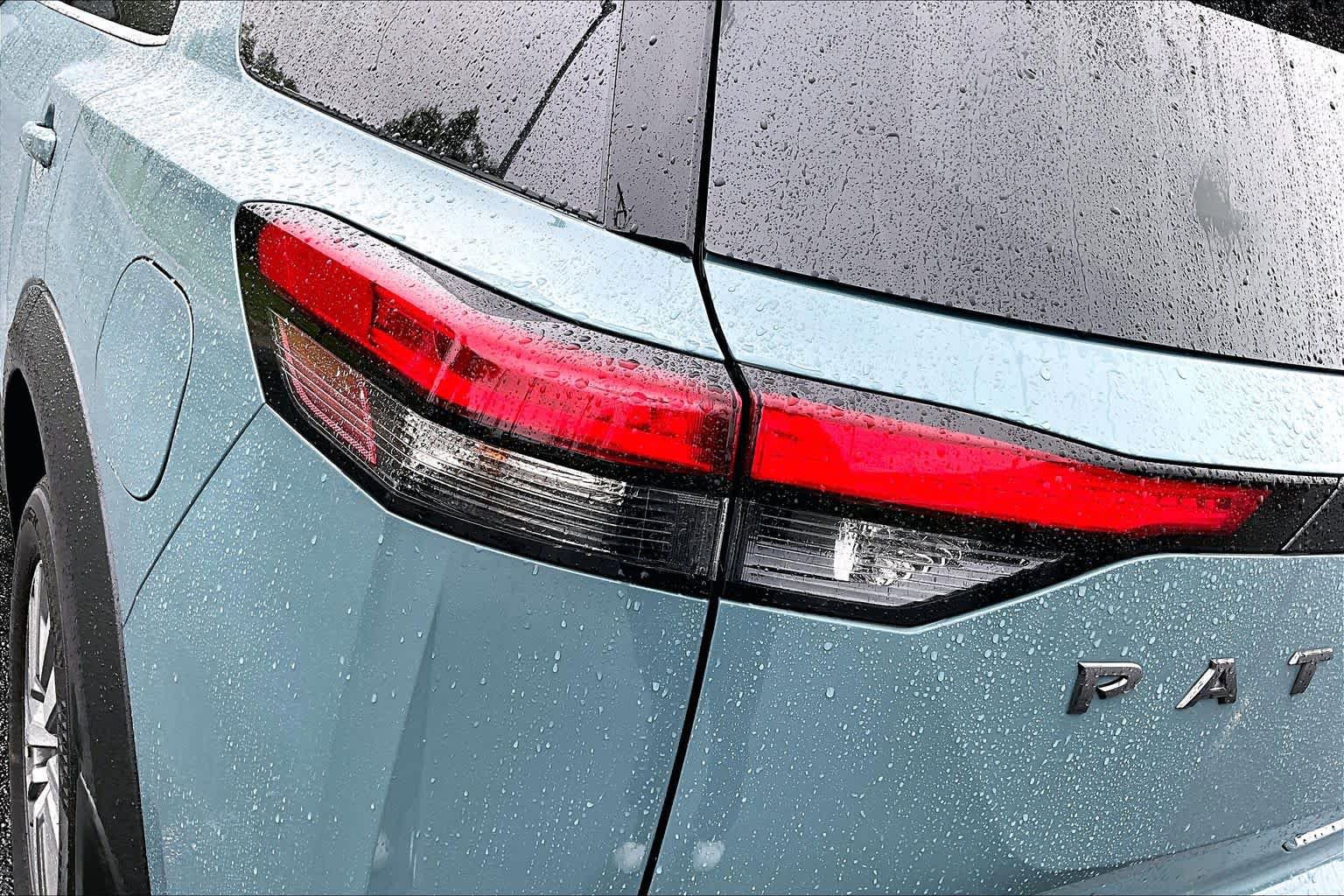 New 2026 Nissan Pathfinder SL FWD image 14