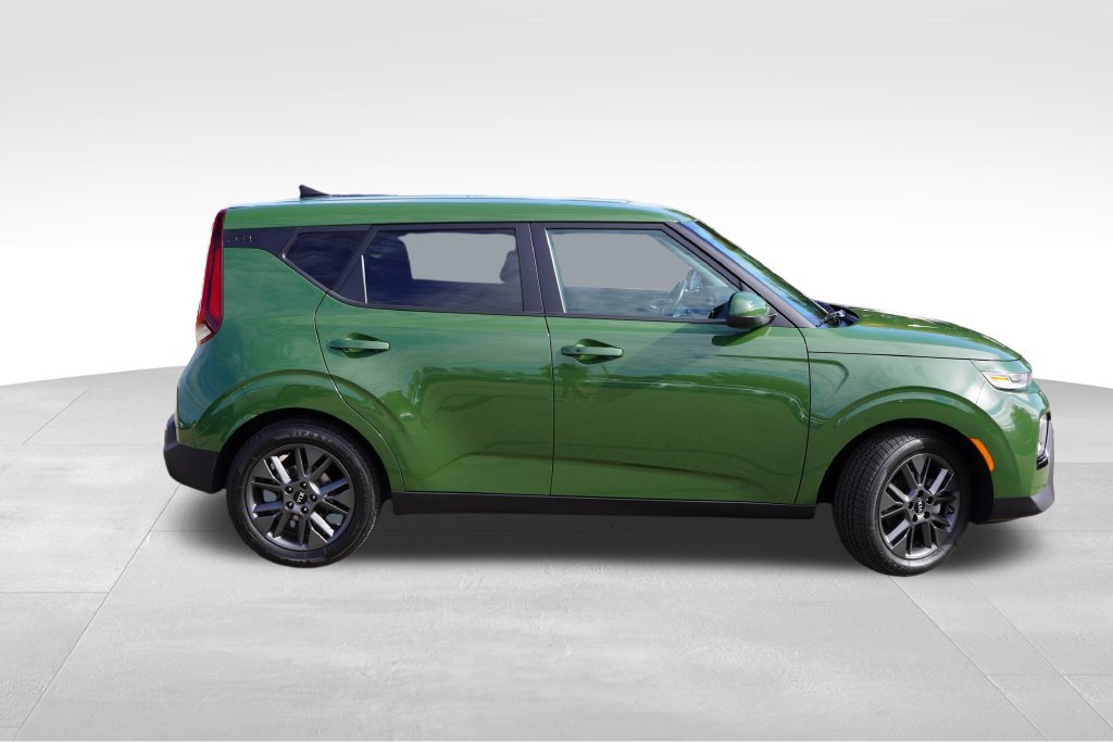 Used 2020 Kia Soul EX FWD image 3