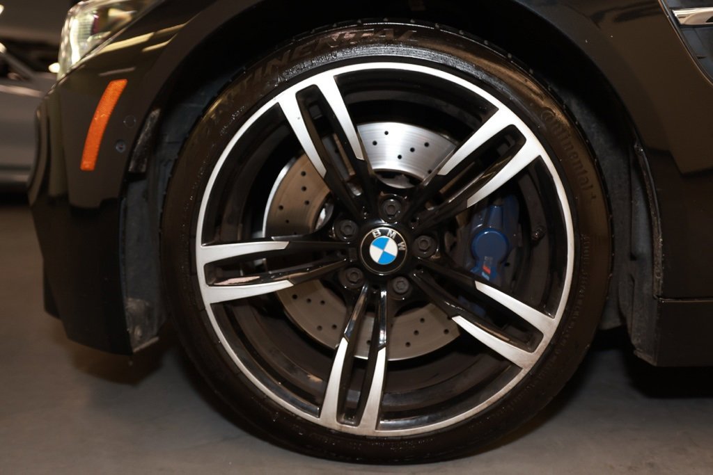 Used 2019 BMW M4 Coupe w/ Executive Package image 22