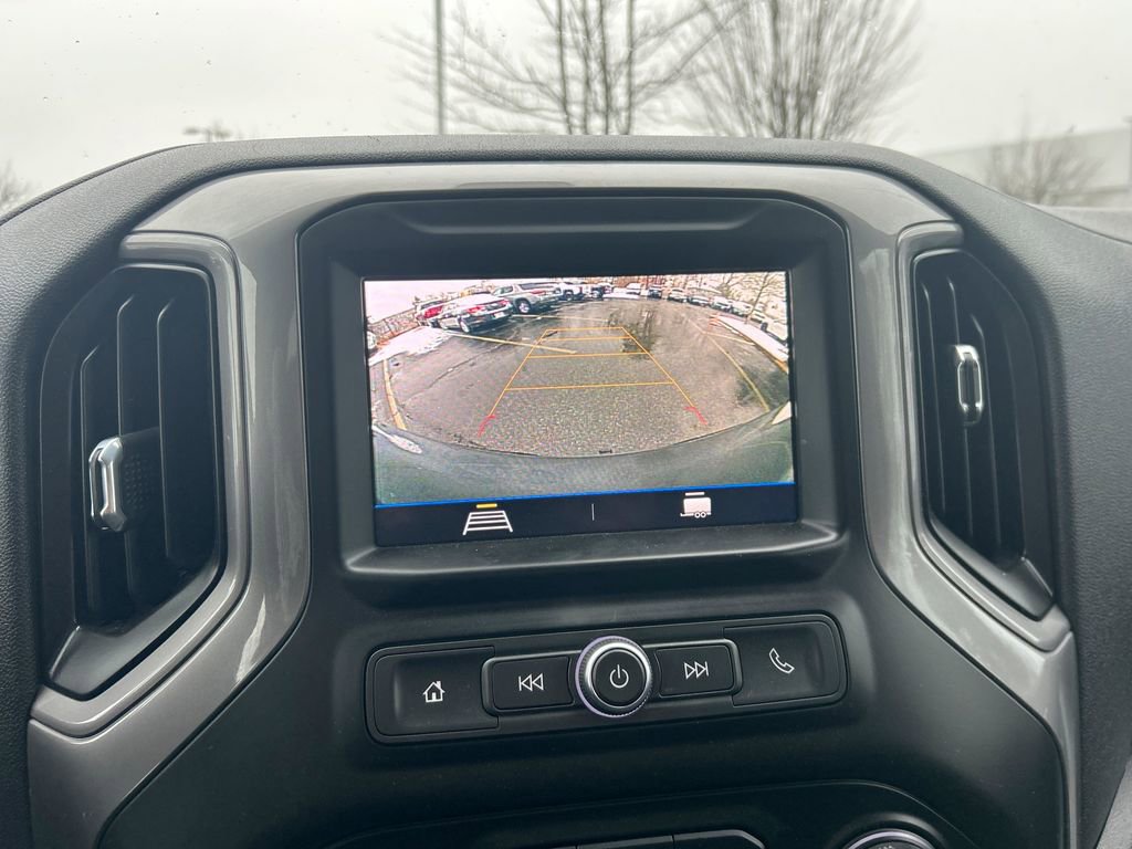 Used 2020 Chevrolet Silverado 1500 Custom w/ Custom Value Package image 17