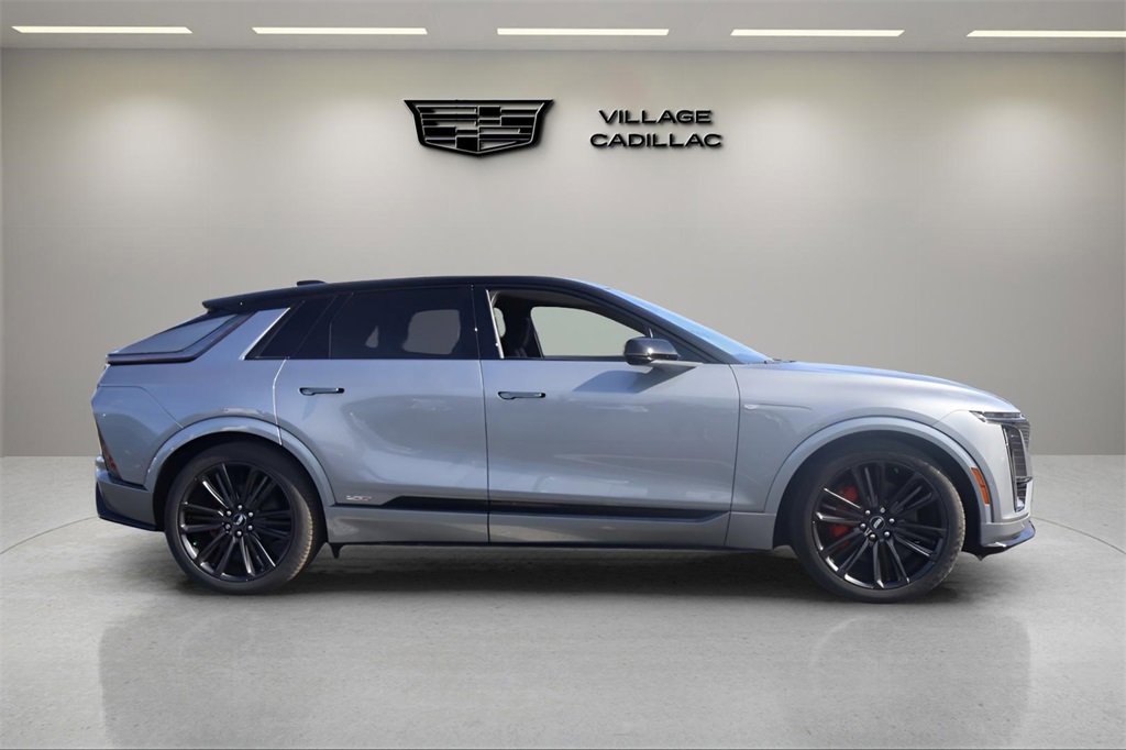 New 2026 Cadillac Lyriq V image 6