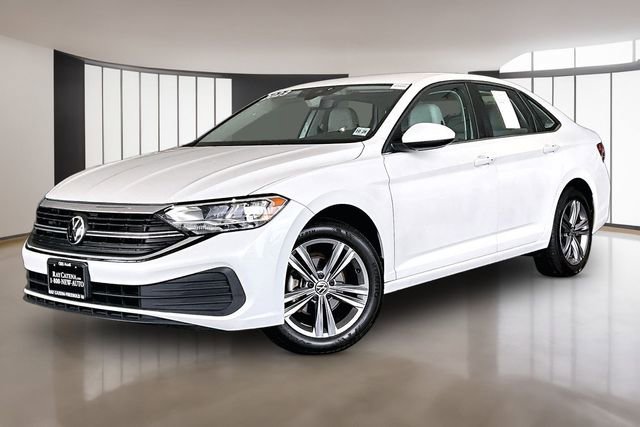 Used 2023 Volkswagen Jetta SE FWD image 3