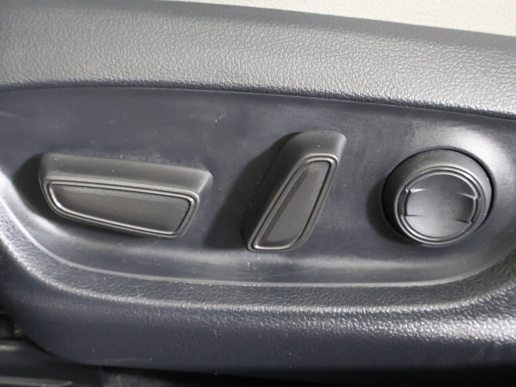 Used 2023 Toyota Camry SE image 29