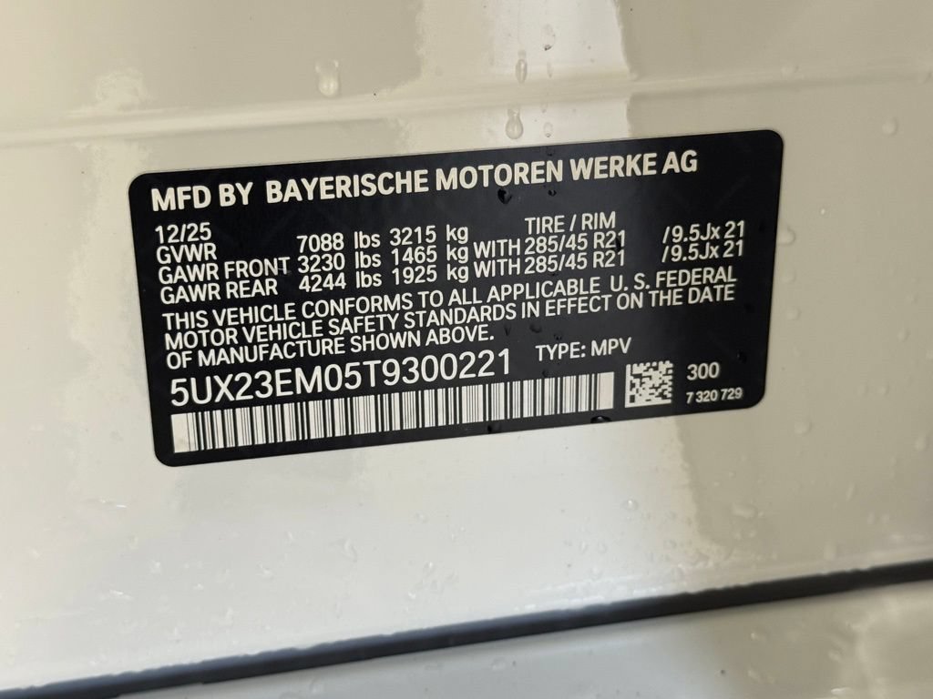 Used 2026 BMW X7 xDrive40i w/ M Sport Package AWD/4WD image 33