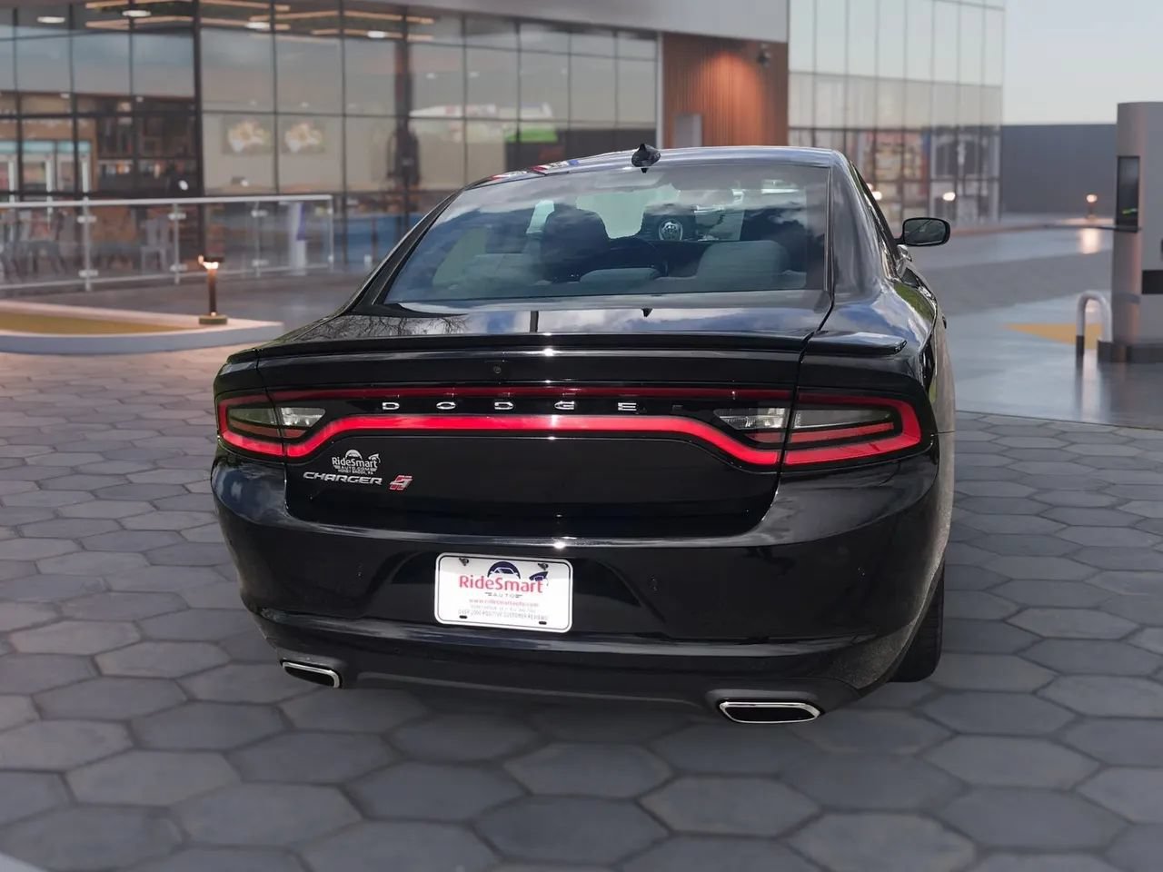 Used 2019 Dodge Charger SXT AWD/4WD image 9