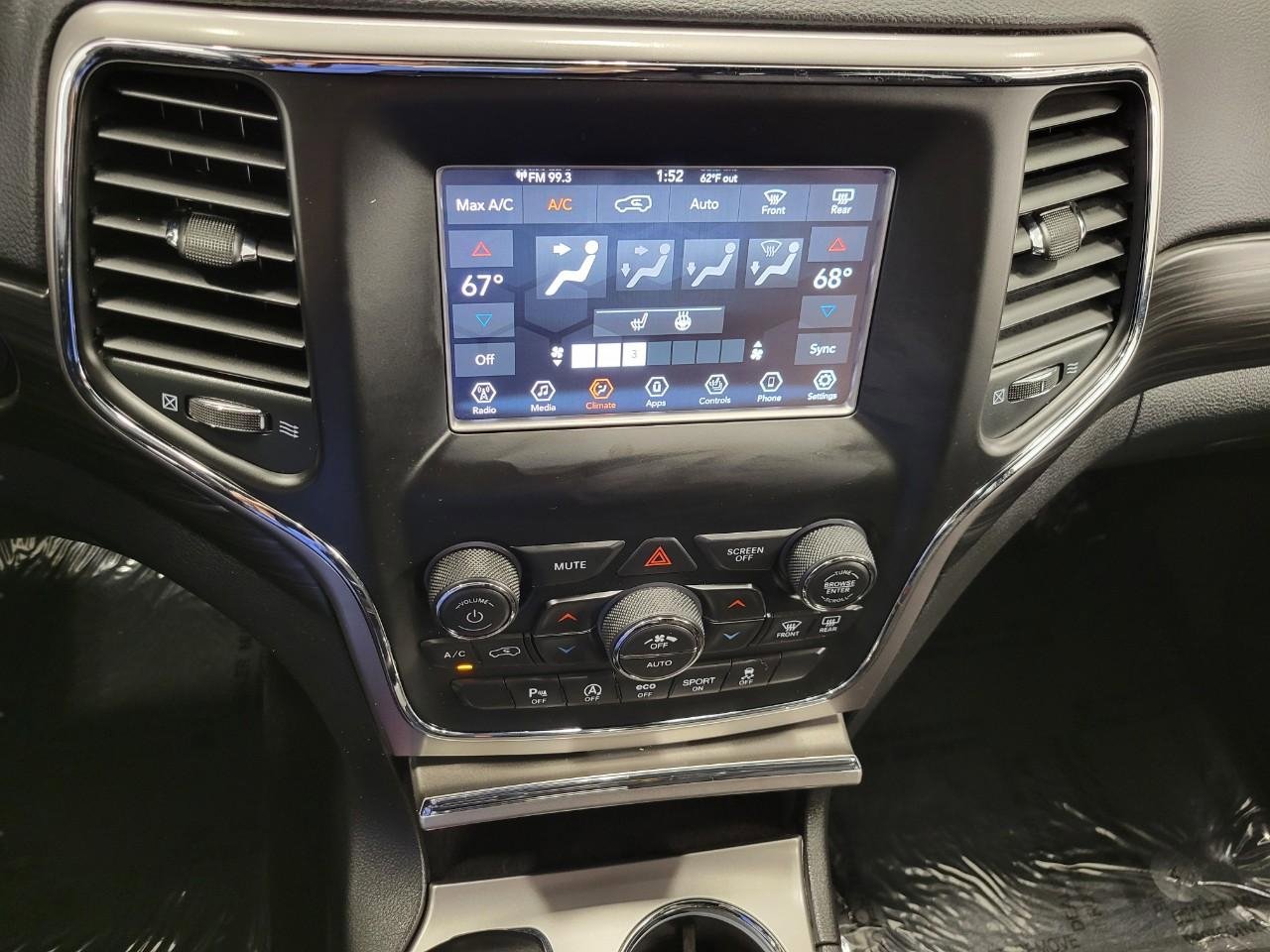 Used 2021 Jeep Grand Cherokee Laredo w/ Security & Convenience Group image 8