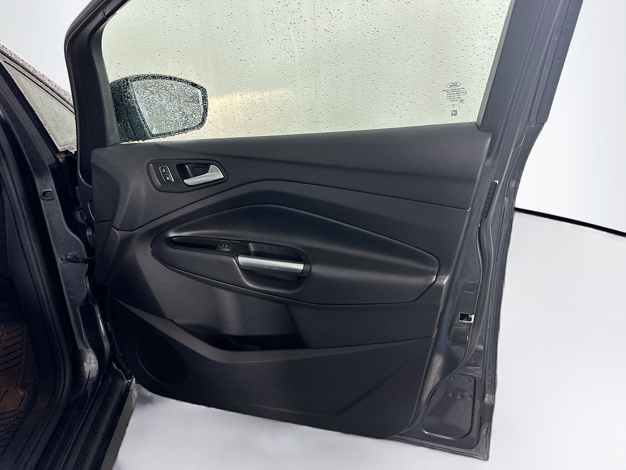 Used 2017 Ford C-MAX SE image 29