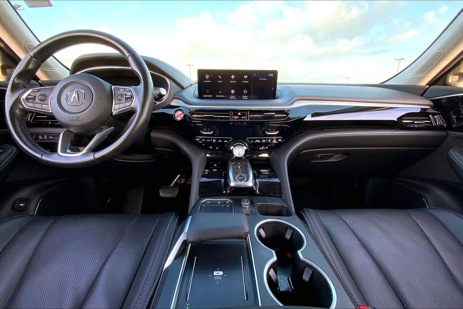 Used 2024 Acura MDX SH-AWD w/ Technology Package image 15