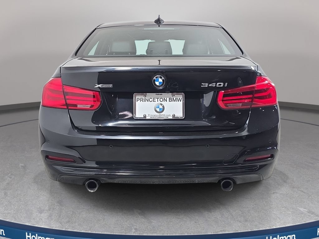 Used 2016 BMW 340i xDrive Sedan AWD/4WD image 7