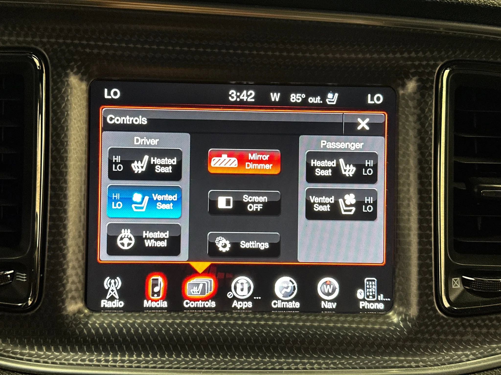 Used 2016 Dodge Challenger SRT Hellcat image 28