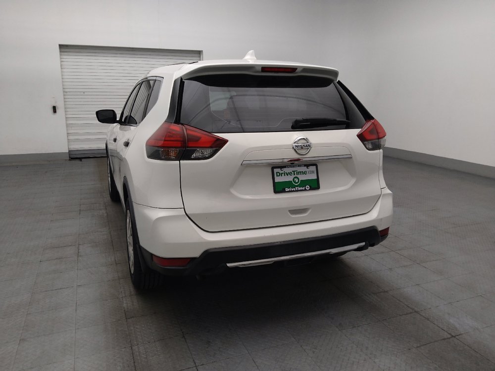 Used 2017 Nissan Rogue S FWD image 6